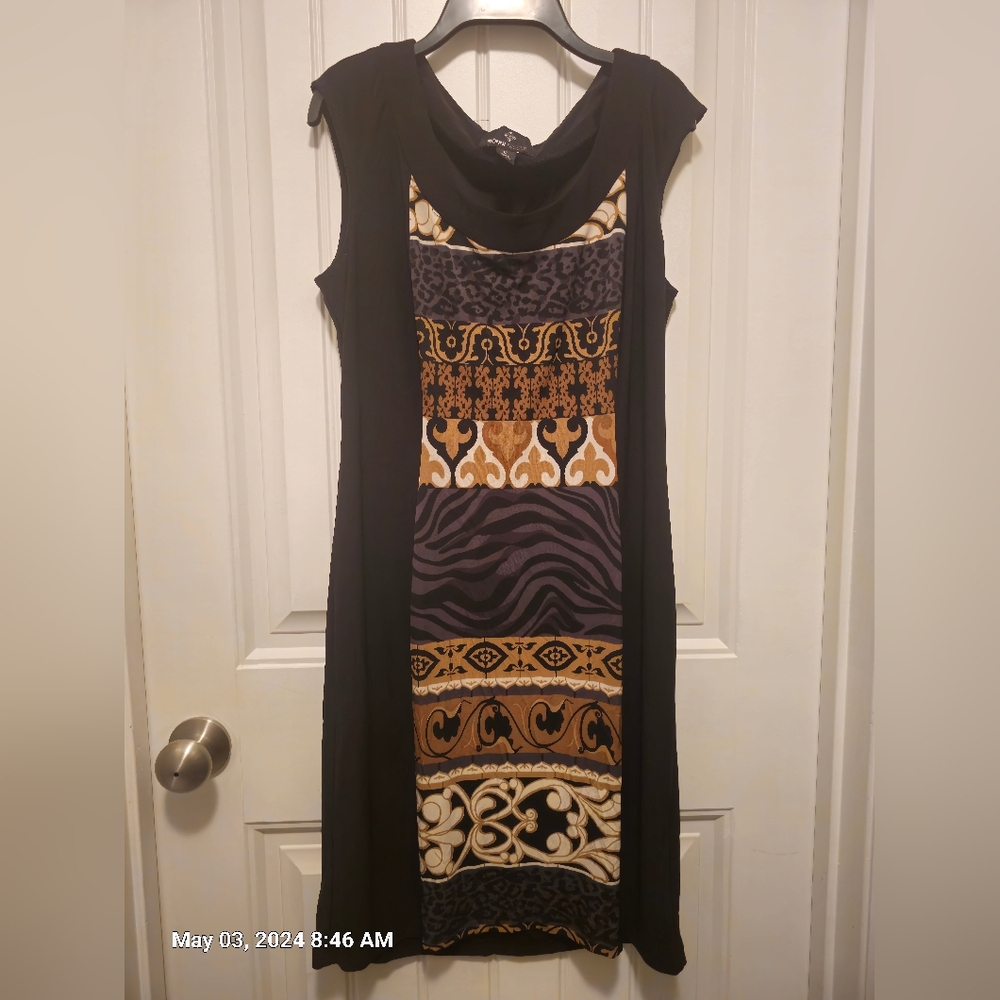 Ronni Nicole,  Cocktail, sleeveless mini dress.